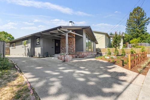 703 West St, Petaluma, CA, 94952-2114 | Card Image