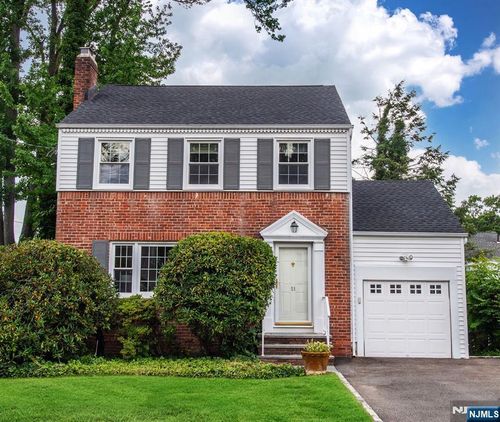51 Stanley Ave, Nutley, NJ, 07110-1421 | Card Image