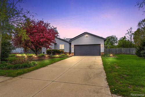 4713 Desert Bridge Ct, Highland, MI, 48356-1083 | Card Image