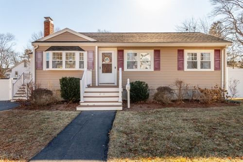 26 Pauline St, Randolph, MA, 02368-2520 | Card Image