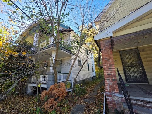 3996 E 142nd St, Cleveland, OH, 44128-1808 | Card Image