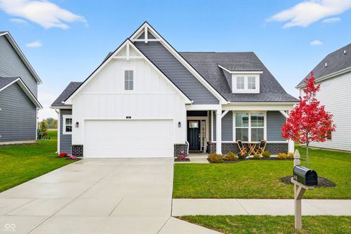 648 Bluestem Cir, New Whiteland, IN, 46184-8014 | Card Image