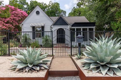 904 Josephine St, Austin, TX, 78704-1538 | Card Image