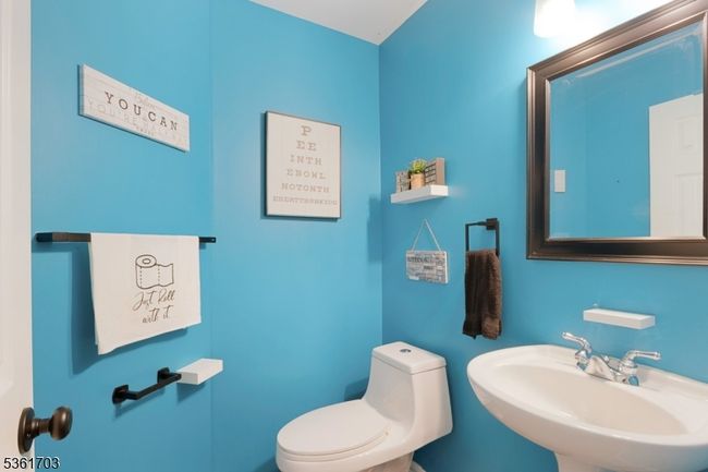 8-6 - 86 Lakeview Ct, Townhouse with 2 bedrooms, 2 bathrooms and null parking in Pompton Lakes NJ | Image 16