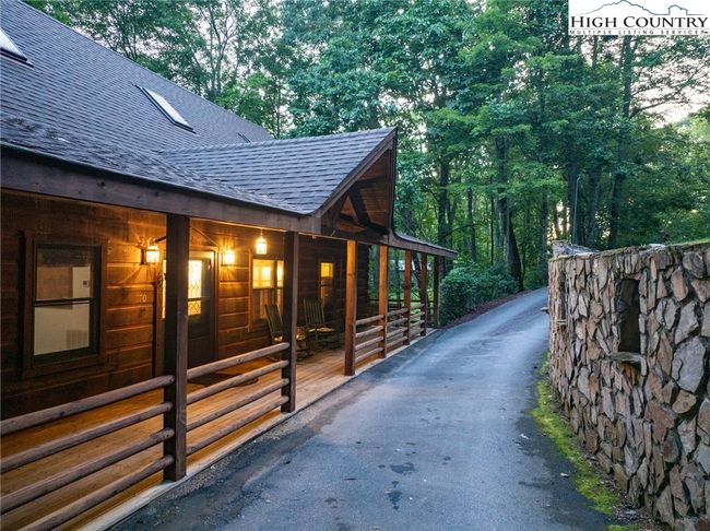 170 Mountain Laurel Ln, House other with 2 bedrooms, 4 bathrooms and null parking in Blowing Rock NC | Image 40