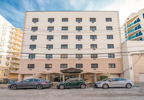 apt-4c-420 Shore Rd, Long Beach, NY, 11561-5345 | Card Image