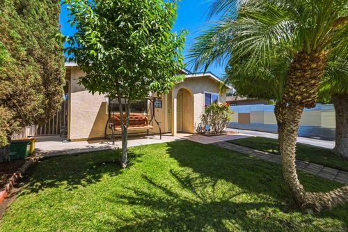 4626 Calle De Retiro, Oceanside, CA, 92057 | Card Image