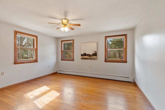 1096 W Hollis St, House other with 3 bedrooms, 3 bathrooms and null parking in Nashua NH | Image 20