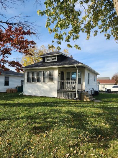 921 Curtis Avenue, House other with 2 bedrooms, 1 bathrooms and 1 parking in Joliet IL | Image 1