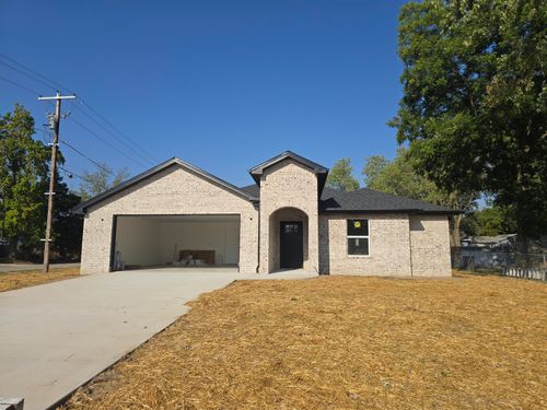 587 S Chicago, Marionville, MO, 65705-9109 | Card Image