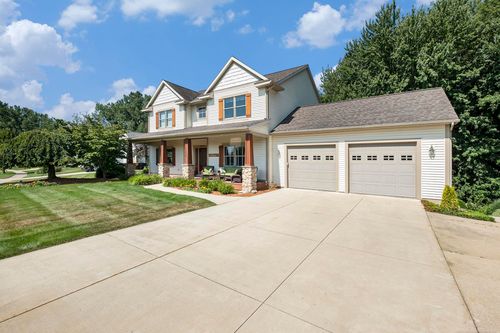 4083 Eagle Rock Ct Sw, Grandville, MI, 49418-3152 | Card Image