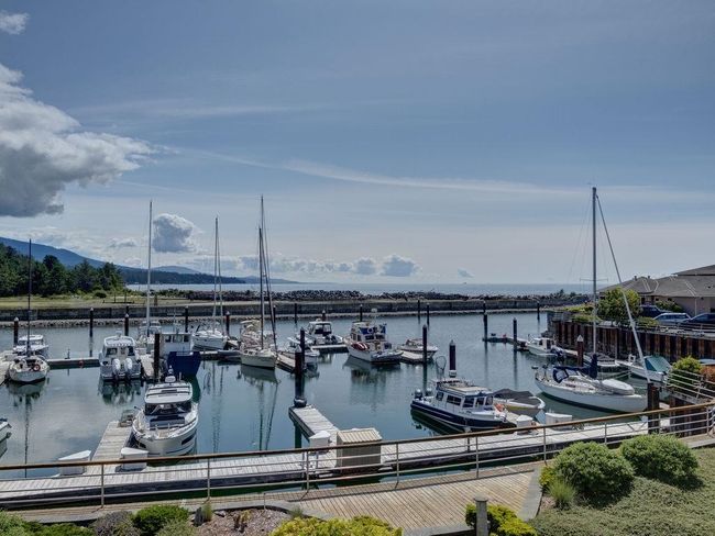 206 - 1585 Field Rd, Townhouse with 3 bedrooms, 2 bathrooms and 2 parking in Sechelt BC | Image 22