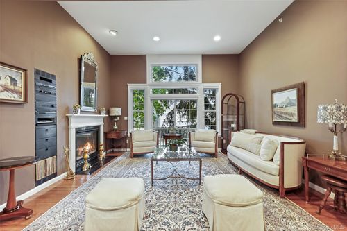 2 Heirloom Ln, Port Chester, NY, 10573-1089 | Card Image