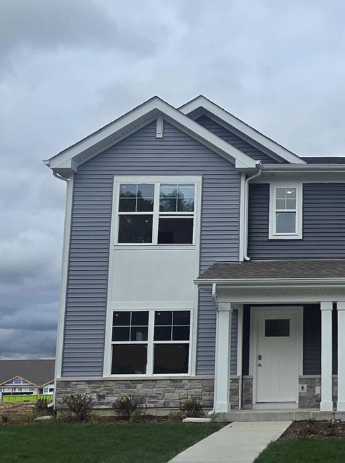 814 Burlington Rd, Burlington, WI, 53105 | Card Image