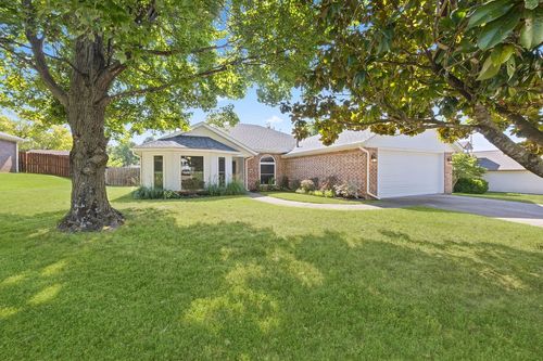 5621 Blake Ln, Springdale, AR, 72762-8839 | Card Image
