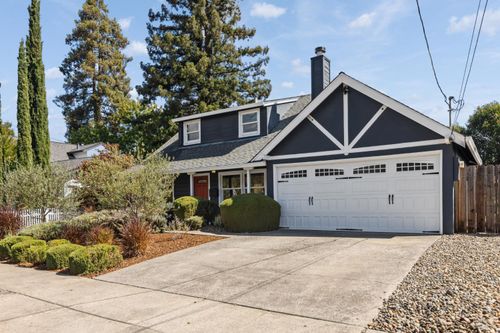 320 Foster Road, Napa, CA, 94558 | Card Image