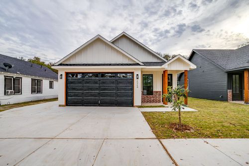 4948 Dunbar St, Fort Worth, TX, 76105-2828 | Card Image