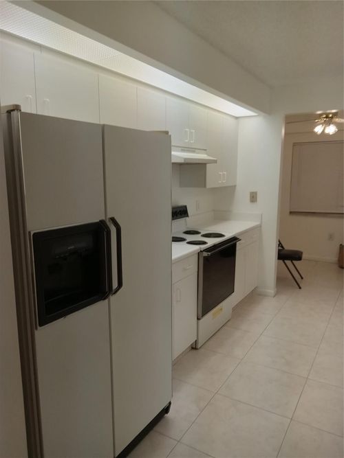 c-406-901 Sw 138th Ave, Pembroke Pines, FL, 33027-3544 | Card Image