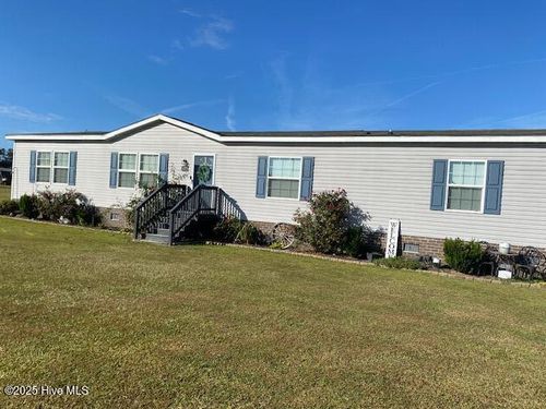 1235 Frederick Rd, Chocowinity, NC, 27817-7701 | Card Image