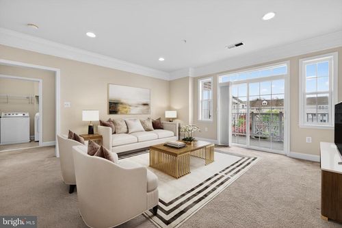 203-327 King Farm Blvd, ROCKVILLE, MD, 20850-6139 | Card Image