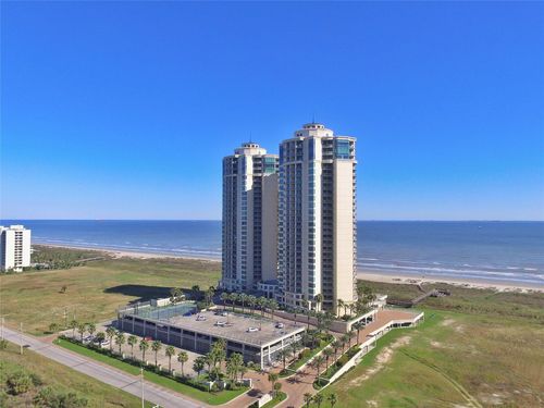 tw2704-801 E Beach Dr, Galveston, TX, 77550-3364 | Card Image