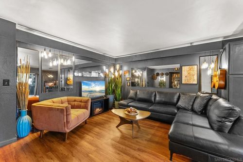 c33-7838 Cowles Mountain Ct, San Diego, CA, 92119-2501 | Card Image