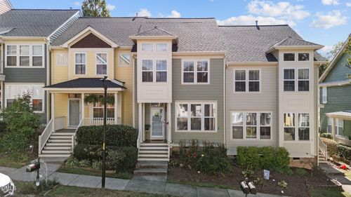 428 Heritage Village Ln, Apex, NC, 27502-8492 | Card Image