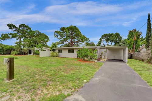 38 Ne 27th Dr, Wilton Manors, FL, 33334-1033 | Card Image