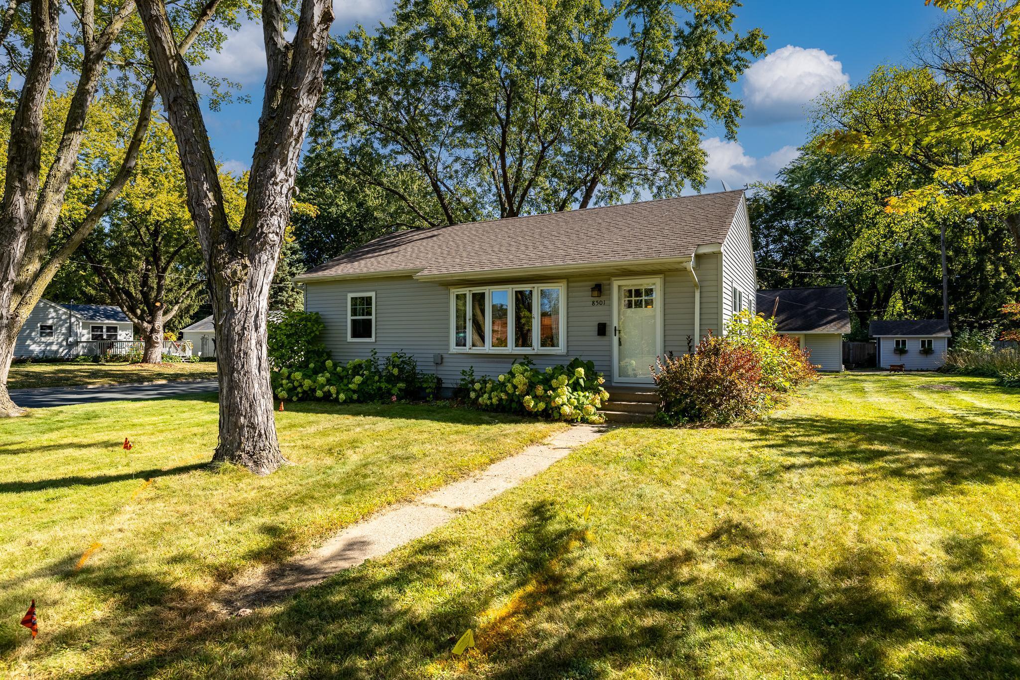 Girard Ave, Minneapolis, MN 55420