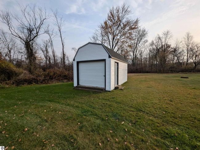 320 N State St, Home with 0 bedrooms, 0 bathrooms and 20 parking in Twining MI | Image 9
