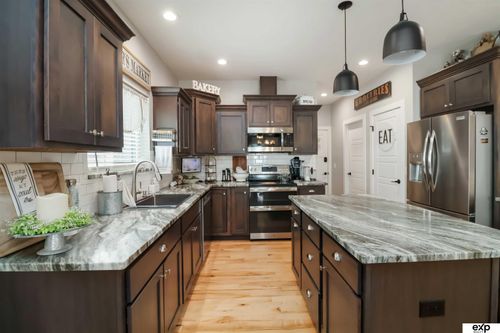 1046 N 107th St, Lincoln, NE, 68527-2515 | Card Image