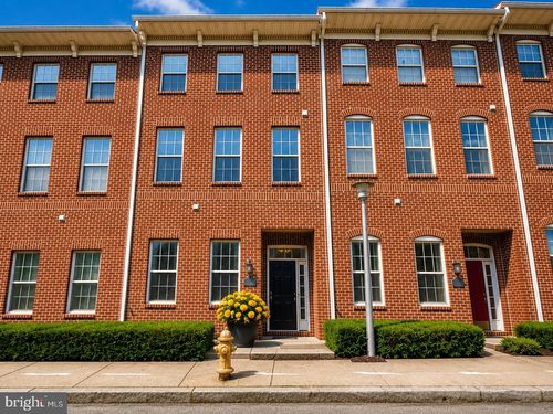 2712 Harris Ln, Baltimore, MD, 21224-3857 | Card Image