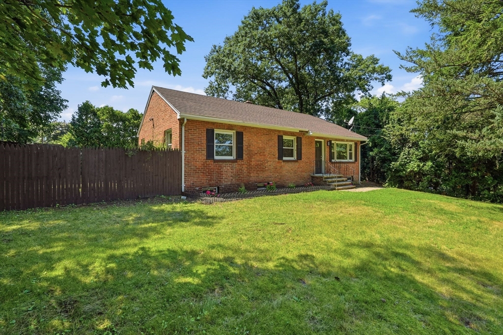 Residential in Springfield 3
