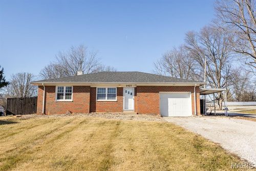 1427 Centreville Ave, Belleville, IL, 62220-3012 | Card Image