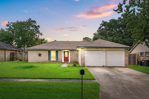 2814 Mayflower Landing Ct, Webster, TX, 77598-3310 | Card Image
