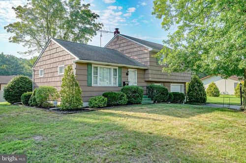 20 Grace Ave, PENNSVILLE, NJ, 08070-1205 | Card Image