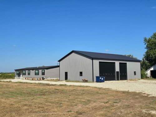 7116 S Yoder Rd, Haven, KS, 67543-8109 | Card Image