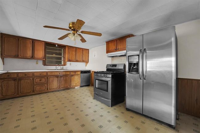 705 E Cleveland St, House other with 2 bedrooms, 1 bathrooms and null parking in Mangum OK | Image 15