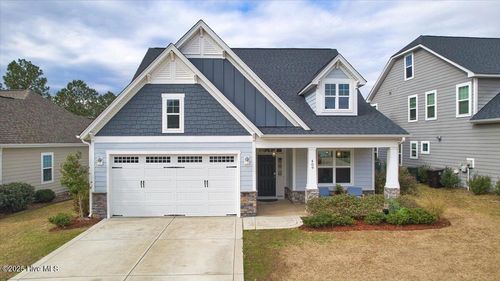 409 Kerr Lake Rd, Aberdeen, NC, 28315-7053 | Card Image