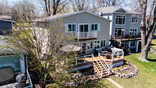 2818 Breezy Heights Dr, Milford, IA, 51351-7350 | Card Image