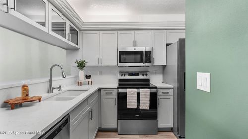 2405-1420 Huntington Ln, Rockledge, FL, 32955-2666 | Card Image