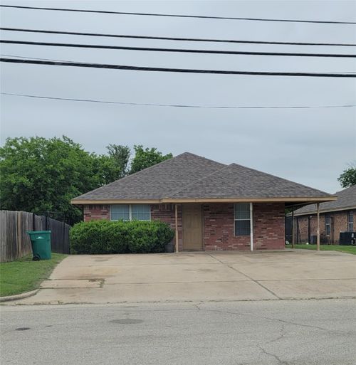 239-241 E Craven Avenue, Lacy Lakeview, TX, 76705 | Card Image