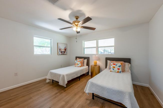 106 W Heron Dr, House other with 4 bedrooms, 3 bathrooms and null parking in Highland Haven TX | Image 21