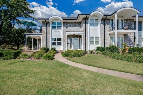 705 N Stackman Dr, Wichita, KS, 67203-3206 | Card Image