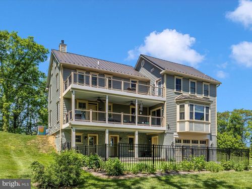15953 River Bend Ct, WILLIAMSPORT, MD, 21795-2149 | Card Image