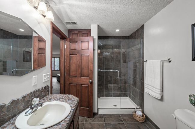 70_17606_93rd70_mls.jpg | Image 75