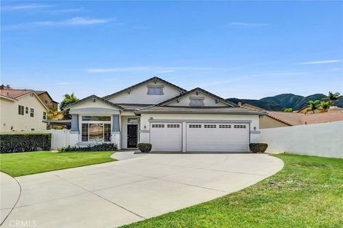 736 Rembrandt Cir, Corona, CA, 92882-8512 | Card Image