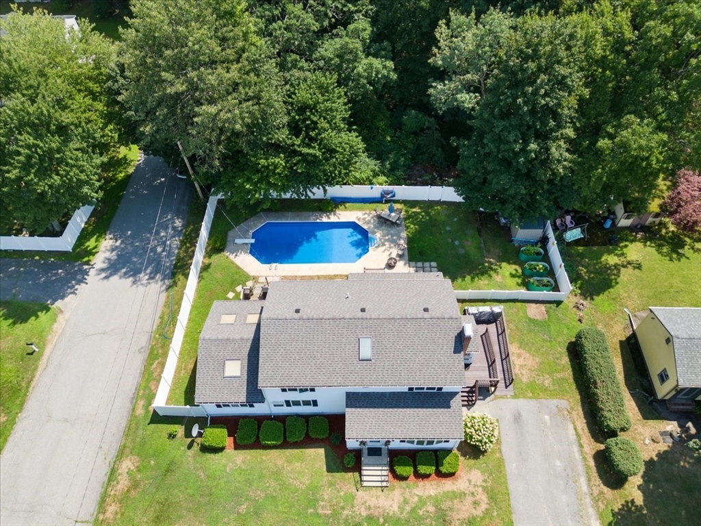 Lawrence Rd, Salem, NH 03079