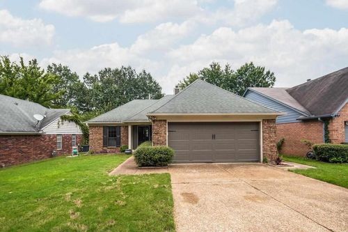2806 Maryland Cir E, Memphis, TN, 38133-4967 | Card Image