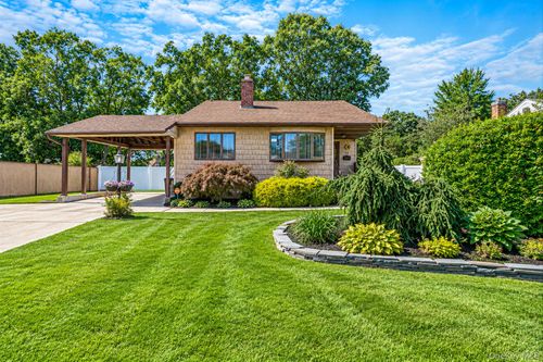43 Jay Rd, Centereach, NY, 11720-2704 | Card Image